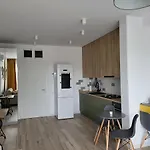 Tam - Nature Heaven - Private Parking Апартаменти Бухарест